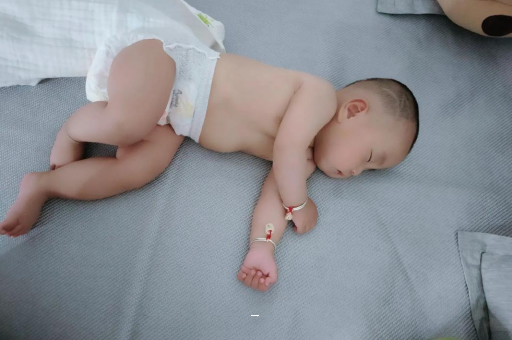 高平孕妇肚脐周围发青